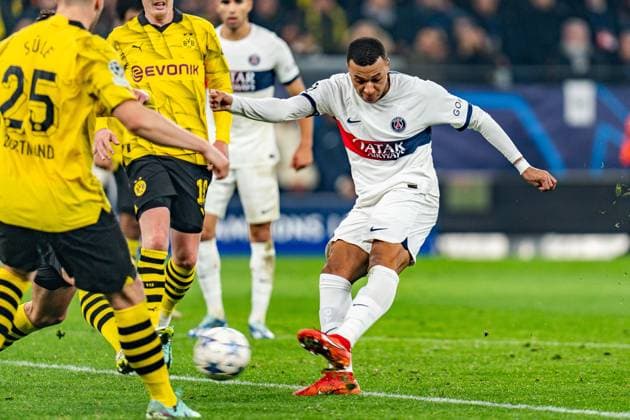 Kylian Mbappe (Paris Saint-Germain, 7) Borussia Dortmund vs. Paris Saint-Germain, Fussball, UEFA Champions League, 6. Spieltag, 13.12.2023 DFL REGULATIONS PROHIBIT ANY OUSE OF PHOTOGRAPHS AS IMAGE SEQUENCES AND OR QUASI-VIDEO Borussia Dortmund vs. Paris Saint-Germain, Fussball, UEFA Champions League, 6. Spieltag, 13.12.2023 Dortmund Copyright: xEibner-Pressefoto BahhoxKarax EP_BVB