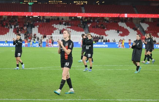 Laura Freigang (Eintracht Frankfurt 10), Benfica Lissabon vs. Eintracht Frankfurt, Saison 2023-24, Fussball, UEFA Womens Champions League, Gruppe A, 3. Spieltag, 13.12.2023, Benfica Lissabon vs. Eintracht Frankfurt, Saison 2023-24, Fussball, UEFA Womens Champions League, Gruppe A, Gruppenphase, 3. Spieltag, 13.12.2023, Lissabon Copyright: xJoergxNiebergall Eibner-Pressefox EP_JNL
