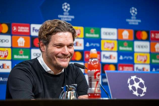 Sport Bilder des Tages Fußball: Champions League. 6. Spieltag: Borussia Dortmund - Paris St. Germain am 13.12.2023 im Signal-Iduna-Park: Dortmunds Trainer Edin Terzic spricht zu den Journalisten. WICHTIGER HINWEIS: Gemäß den Vorgaben der UEFA ist es untersagt, in dem Stadion und oder vom Spiel angefertigte Fotoaufnahmen in Form von Sequenzbildern und oder videoähnlichen Fotostrecken zu verwerten bzw. verwerten zu lassen. Copyright: xKirchner DavidxInderliedx