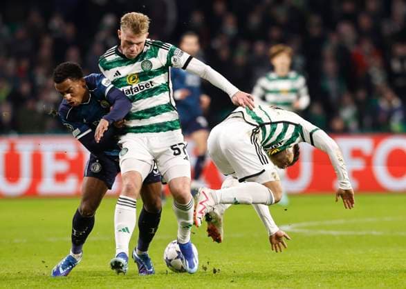 Celtic v Feyenoord Rotterdam UEFA Champions League Quinten Timber of Feyenoord Rotterdam (left) ,Tomoki Iwata of Celtic (right) and Stephen Welsh of Celtic (middle) compete for the ball during the UEFA Champions League Group E match at Celtic Park, Glasgow Copyright: xFredxPalmerx FIL-19372-0092 UK Newspapers OUT