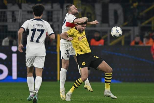 v. li. im Zweikampf Milan äkriniar ( 37, Paris Saint-Germain) Niclas Füllkrug Fuellkrug ( 14, Borussia Dortmund) 13.12.2023 Fussball, Champions League, Borussia Dortmund vs Paris St. Germain, Signal Iduna Park, Dortmund, NRW Germany