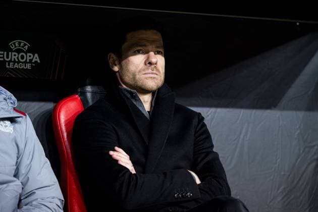 UEFA Europa League: Bayer 04 Leverkusen - Molde FK; 14.12.2023 Xabi Alonso (Trainer Bayer 04 Leverkusen) vor Spielbeginn UEFA Europa League 6. Spieltag: Bayer 04 Leverkusen - 1Molde FK, BayArena Leverkusen am 14.12.2023 DFL REGULATIONS PROHIBIT ANY USE OF PHOTOGRAPHS AS IMAGE SEQUENCES AND OR QUASI-VIDEO. Copyright: xBEAUTIFULxSPORTS Wunderlx