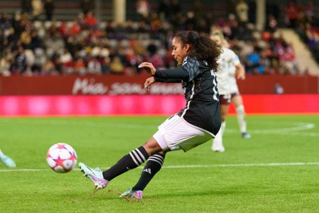 Ashleigh Weerden (11 Ajax Amsterdam) during the UEFA Womens Champions League group stage match between FC Bayern Munich and Ajax Amsterdam at FC Bayern Campus in Munich, Germany. (Sven Beyrich SPP) Copyright: xSvenxBeyrich SPPx spp-en-SvBe-20231214-D75_9103