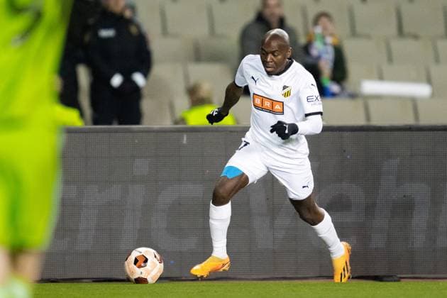 231214 Edward Chilufya of Häcken during the UEFA Europa League match between Qarabag and Häcken on December 14, 2023 in Baku. Photo: Carl Sandin BILDBYRAN kod CS CS0469 fotboll football soccer fotball uefa europa league qarabag häcken bbeng Copyright: CARLxSANDIN BB231214CS049