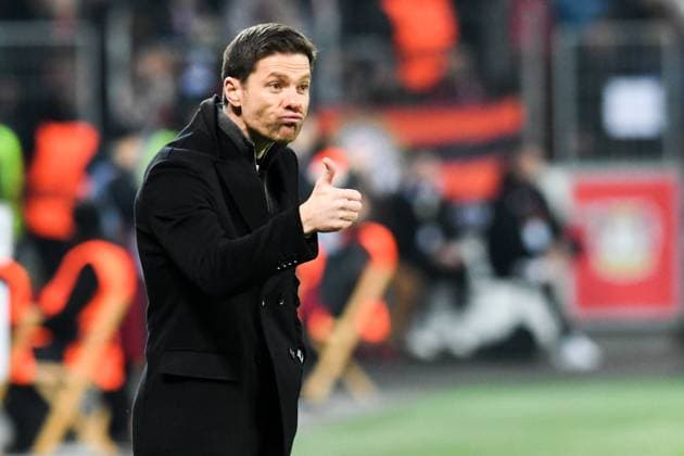 Sport Bilder des Tages Trainer Xabi Alonso ( Bayer 04 Leverkusen ) mit Daumen hoch. GER, Bayer 04 Leverkusen vs Molde FK, Fussball, Europa League, Gruppenphase, 6. Spieltag, Spielzeit 2023 2024, 14.12.2023 DFL REGULATIONS PROHIBIT ANY USE OF PHOTOGRAPHS AS IMAGE SEQUENCES AND OR QUASI-VIDEO GER, Bayer 04 Leverkusen vs Molde FK, Fussball, Europa League, Gruppenphase, 6. Spieltag, Spielzeit 2023 2024, 14.12.2023 Leverkusen Copyright: xEibner-Pressefoto ThomasxThienelx EP_TTL