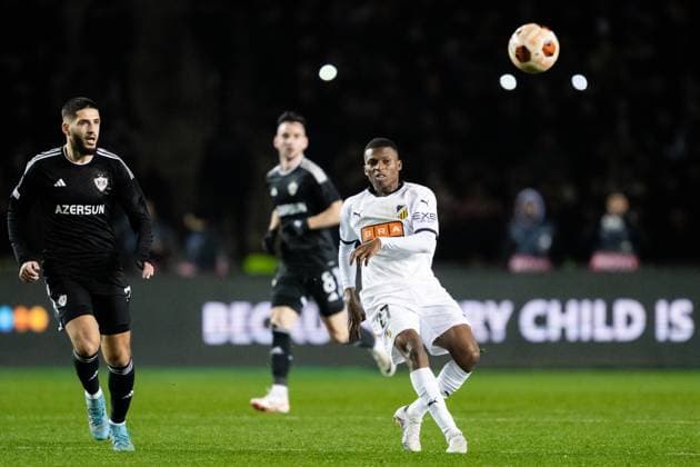 231214 Akoua Romeo Amane of Häcken during the UEFA Europa League match between Qarabag and Häcken on December 14, 2023 in Baku. Photo: Carl Sandin BILDBYRAN kod CS CS0469 fotboll football soccer fotball uefa europa league qarabag häcken bbeng Copyright: CARLxSANDIN BB231214CS052