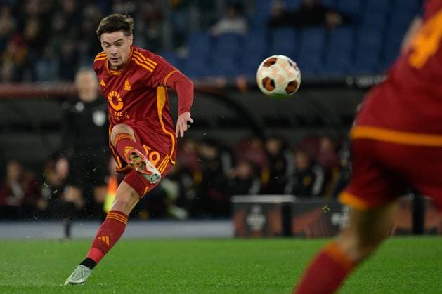 Nicola Zalewski (AS Roma); during the UEFA Europa League 2023-2024 football match between AS Roma vs FC Sheriff Tiraspol Group G at the Olympic Stadium in Rome on 14 December 2023.  Copyright: xFabrizioxCorradetti IPAxSportx x xx IPA_42221104 IPA_Agency_IPA42221104