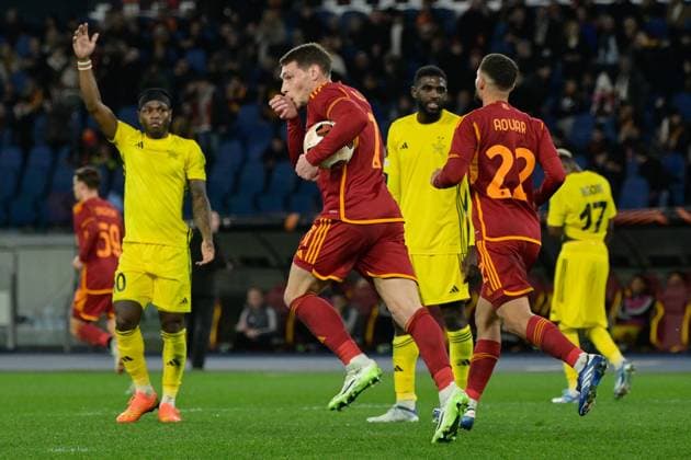 Andrea Belotti (AS Roma); celebrates after scoring the goal 2-0 during the UEFA Europa League 2023-2024 football match between AS Roma vs FC Sheriff Tiraspol Group G at the Olympic Stadium in Rome on 14 December 2023.  Copyright: xFabrizioxCorradetti IPAxSportx x xx IPA_42221242 IPA_Agency_IPA42221242