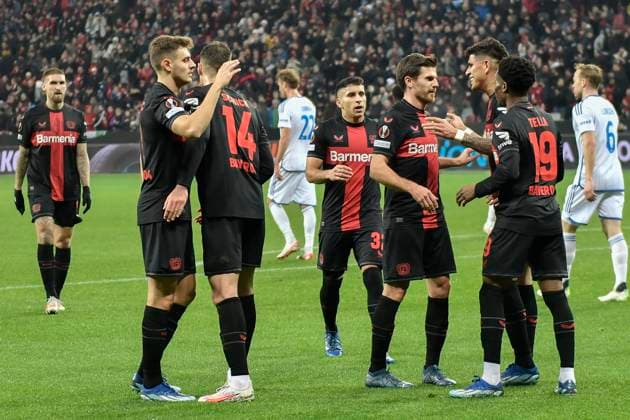 die Mannschaft von Leverkusen jubelt nach dem Eigentor zum 3:0, Torschuetze Torschütze Martin Ellingsen ( 6, Molde FK) 14.12.2023 Fussball Europa League, Bayer 04 Leverkusen vs Molde FK, BayArena, Leverkusen, NRW Germany