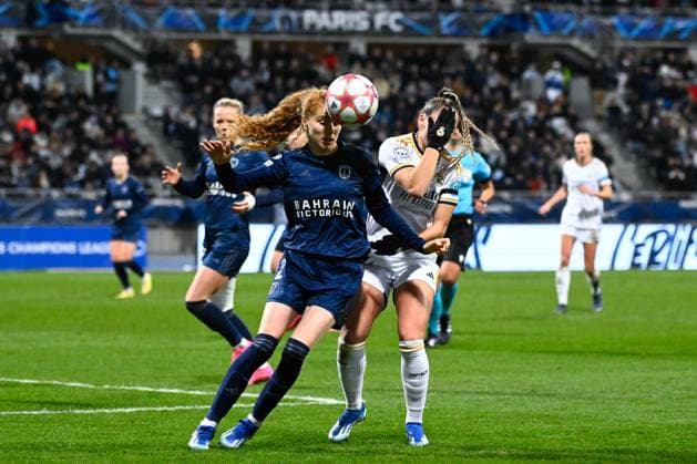 Celina OULD HOCINE ( 2 - PFC ) and Athenea del Castillo ( 22 - Real Madrid ) during the WCL match between PFC and Real Madrid at Stade Charlety on December 14, 2023 in Paris, France. ( Photo by federico pestellini panoramic ) - FOOTBALL : PFC vs Real Madrid - Ligue des Champions Feminine - 14 12 2023 FedericoPestellini Panoramic 