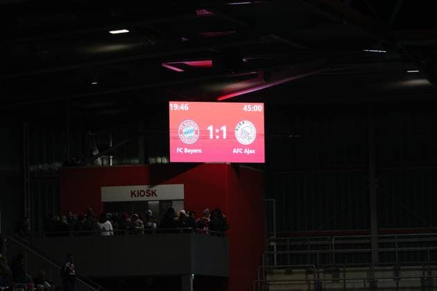Halbzeitstand, FC Bayern München v AFC Ajax, Fußball, UEFA Women s Champions League 2023 2024, 3.Spieltag am 14.12.2023 in München, FC Bayern Campus. Bayern Deutschland
