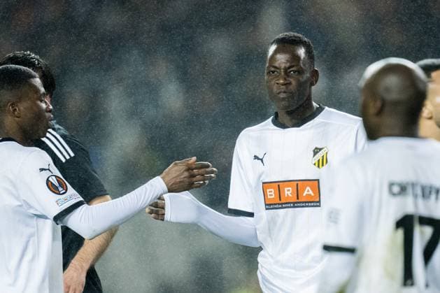 231214 John Paul Dembe of Häcken during the UEFA Europa League match between Qarabag and Häcken on December 14, 2023 in Baku. Photo: Carl Sandin BILDBYRAN kod CS CS0469 fotboll football soccer fotball uefa europa league qarabag häcken bbeng bbauto depp Copyright: CARLxSANDIN BB231214CS092
