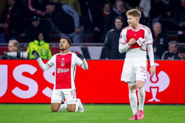AMSTERDAM, 14-12-2023 , JohanCruyff Arena, Europa League Football season 2023 2024. Ajax player Chuba Akpom scores the 1-0 and celebrates during the match Ajax - AEK Athens. Ajax - AEK Athens  x23520256x Copyright: