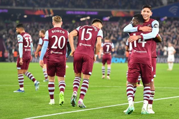 Mohammed Kudus of West Ham United celebrates scoring the opening goal during the UEFA Europa League match between West Ham United and SC Freiburg at the London Stadium, Queen Elizabeth Olympic Park , London, England on 14 December 2023. Copyright: xPhilxHutchinsonx 39240015