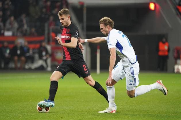 Fussball, UEFA Europa League 2023 2024, Gruppenphase , Gruppen H, Spieltag 6, Bayer 04 Leverkusen - Molde FK, 14.12.2023, Bayarena Leverkusen, Josip Stanisic, Bayer 04 Leverkusen, Magnus Grodem, Molde FK