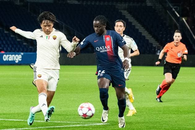 Tabita Chawinga (PSG) FOOTBALL : PSG vs AS Roma - UEFA WomenÂ’s Champions League - 14 12 2023 BaptisteAutissier Panoramic 