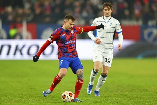 2023.12.14 Sosnowiec Pilka nozna UEFA Liga Europy Rakow Czestochowa - Atalanta BC N z Fran Tudor Foto Pawel Andrachiewicz PressFocus 2023.12.14 Sosnowiec Football UEFA Europa League Rakow Czestochowa - Atalanta BC Fran Tudor Credit: Pawel Andrachiewicz PressFocus NEWSPIX.PL --- Newspix.pl POLAND OUT!  20231214_PF_PA006