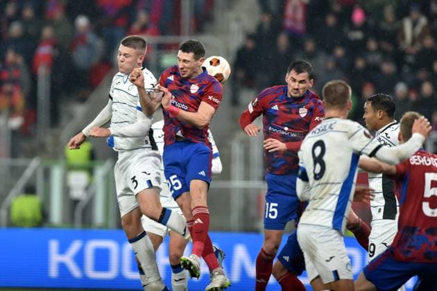 2023.12.14 Sosnowiec Pilka nozna, UEFA Liga Europy, sezon 2023 2024 Rakow Czestochowa - Atalanta Bergamo N z Emil Holm, Bogdan Racovitan, Adnan Kovacevic, Mario Pasalic, Luis Muriel, Gustaw Berggren Foto Krzysztof Porebski PressFocus 2023.12.14 Sosnowiec Football, UEFA Europa League, 2023 24 season Rakow Czestochowa - Atalanta Bergamo Emil Holm, Bogdan Racovitan, Adnan Kovacevic, Mario Pasalic, Luis Muriel, Gustaw Berggren Credit: Krzysztof Porebski PressFocus NEWSPIX.PL --- Newspix.pl POLAND OUT!  20231214PF_KP97048