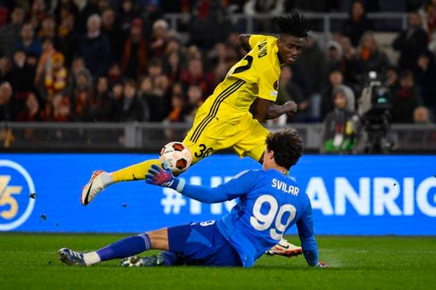 AS Roma v FC Sheriff Tiraspol: Group G - UEFA Europa League 2023 24 David Ankeye of F.C. Sheriff Tiraspol and Mile Svilar of A.S. Roma are competing during the UEFA Europa League Matchday 6, Group G, between A.S. Roma and F.C. Sheriff Tiraspol at the Olympic Stadium in Rome, Italy, on December 14, 2023. Rome Italy Italy  Copyright: xDomenicoxCippitellix originalFilename:cippitelli-asromavs231214_np9t7.jpg