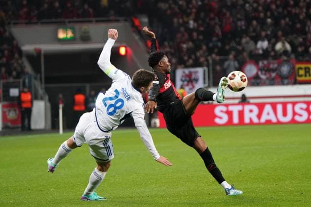 Fussball, UEFA Europa League 2023 2024, Gruppenphase , Gruppen H, Spieltag 6, Bayer 04 Leverkusen - Molde FK, 14.12.2023, Bayarena Leverkusen, Kristoffer Haugen, Molde FK, ANoah Mbamba Bayer 04 Leverkusen