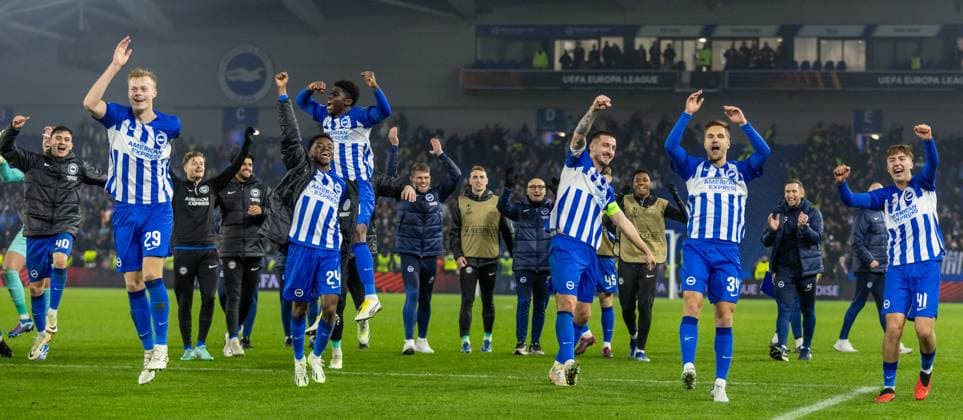 Brighton and Hove Albion v Olympique de Marseille Europa League 14 12 2023. Brighton & Hove Albion FC players celebrating their 1-0 win following the Europa League match between Brighton and Hove Albion and Olympique de Marseille at the American Express Stadium, Brighton and Hove, England on 14 December 2023. Brighton and Hove American Express Stadium East Sussex England Editorial use only , Copyright: xJanexStokesx PSI-18633-0032