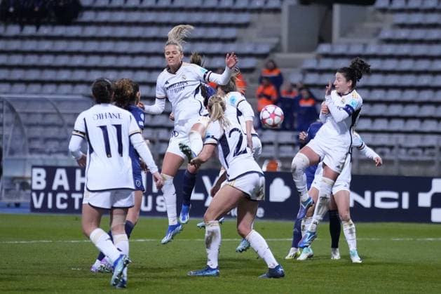 Caroline Moller (16) (RMA) Football Feminin : Paris FC -Real Madrid GlennGervot Panoramic 