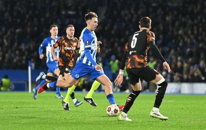 Jack Hinshelwood of Brighton makes a run during the Group B - UEFA Europa League 2023 24 match between Brighton & Hove Albion and Marseille at the American Express Stadium, Brighton UK -14th December 2023 Brighton v UEFA Europa League Football, Amex Stadium, Brighton, Sussex, United Kingdom - 14 Dec 2023 Editorial use only. No merchandising. For Football images FA and Premier League restrictions apply inc. no internet mobile usage without FAPL license - for details contact Football Dataco  Copyright: xLizxFinlayson TPI Shutterstockx 14258351bg