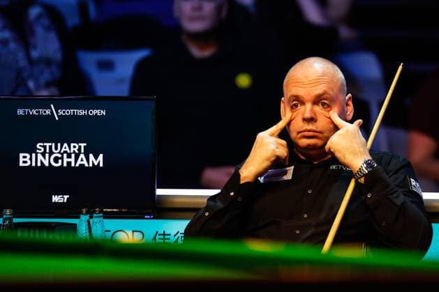 Bilder des Jahres 2023, Sport 12 Dezember Sport Themen der Woche KW50 Sport Bilder des Tages EDINBURGH, SCOTLAND - DECEMBER 15: Stuart Bingham of England reacts in the quarter-final match against Zhou Yuelong of China on day 5 of the 2023 BetVictor Scottish Open at the Meadowbank Sports Centre on December 15, 2023 in Edinburgh, Scotland.  Copyright: xTaixChengzhex 111469802294