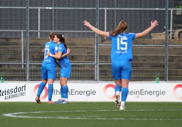 16.12.2023, xgrfx, Fussball 1.Bundesliga Damen, 1.FC Koeln - SGS Essen emspor, v.l. Tor, ena Ostermeier (SGS Essen) (DFL DFB REGULATIONS PROHIBIT ANY USE OF PHOTOGRAPHS as IMAGE SEQUENCES and or QUASI-VIDEO) Koeln