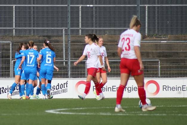 16.12.2023, xgrfx, Fussball 1.Bundesliga Damen, 1.FC Koeln - SGS Essen emspor, v.l. Tor, ena Ostermeier (SGS Essen) (DFL DFB REGULATIONS PROHIBIT ANY USE OF PHOTOGRAPHS as IMAGE SEQUENCES and or QUASI-VIDEO) Koeln