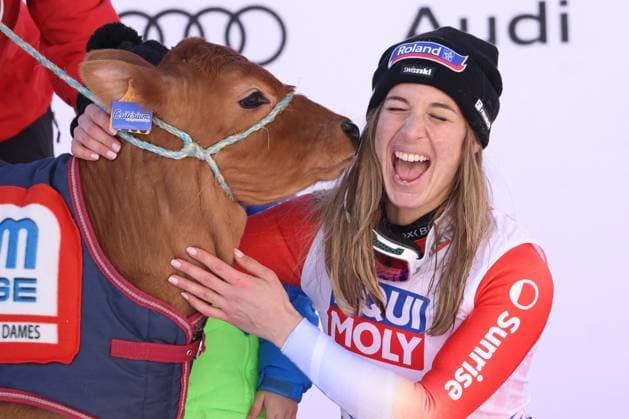 Sport Themen der Woche KW50 Sport Bilder des Tages ALPINE SKIING - FIS WC Val d Isere VAL D ISERE,FRANCE,16.DEC.23 - ALPINE SKIING - FIS World Cup, downhill, ladies. Image shows Jasmine Flury (SUI).  GEPAxpictures xMathiasxMandl