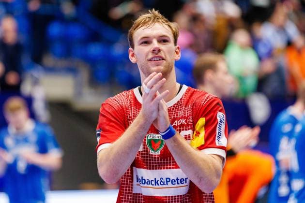 Mathias Gidsel (Fuechse Berlin, 19) jubelt nach 29:32 Sieg gegen TBV Lemgo Lippe , Siegesjubel Jubel Freude Stimmung Emotion GER, TBV Lemgo Lippe vs. Fuechse Berlin, Handball, 1. Bundesliga, 17. Spieltag, Spielzeit 2023 2024, 16.12.2023 GER, TBV Lemgo Lippe vs. Fuechse Berlin, Handball, 1. Bundesliga, 17. Spieltag, Spielzeit 2023 2024, 16.12.2023 Lemgo Copyright: xEibner-Pressefotox xJanxStrohdiekx EP_JSK