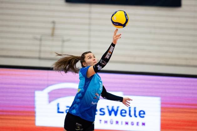 2. Bundesliga Frauen Pro: Schwarz-Weiss Erfurt vs. SSC Freisen; Erfurt; 16.12.2023 Kim-Marie Hartmann ( 3; SSC Freisen) 2. Bundesliga Frauen Pro: Schwarz-Weiss Erfurt vs. SSC Freisen; Riethsporthalle Erfurt; 16.12.2023 Copyright: xBEAUTIFULxSPORTS Duehringx