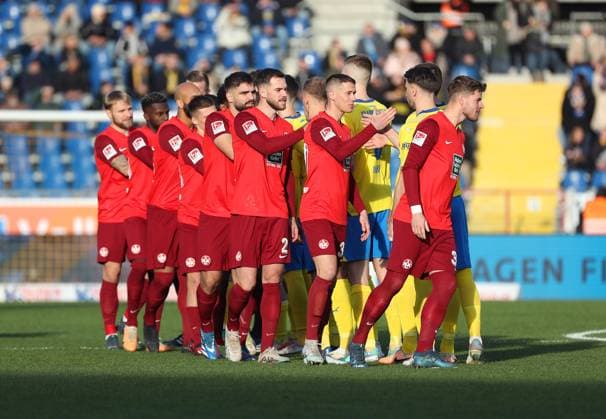 Braunschweig vs. Kaiserslautern, 2. BL Braunschweig, 17.12.2023, FUßBALL - Eintracht Braunschweig vs. 1. FC Kaiserslautern, 2. BL, Saison 2023 24.1. FCK vor dem Spiel Braunschweig