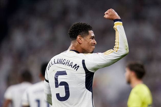 Sport Themen der Woche KW50 Sport Bilder des Tages Fußball, Real Madrid - FC Villarreal Jude Bellingham of Real Madrid CF celebrates after scoring a goal Real Madrid v Villarreal, La Liga, Football, Santiago Bernabeu Stadium, Madrid, Spain - 17 Dec 2023  Copyright: xRubenxAlbarran Shutterstockx 14261348be