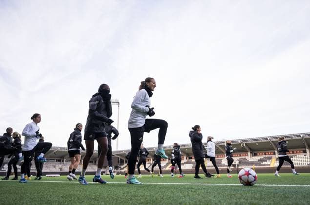 231219 Rusul Rosa Kafaji of Häcken during a training session with Häcken on December 19, 2023 in Gothenburg. Photo: Mathias Bergeld BILDBYRAN kod MB MB0809 fotboll football soccer fotball champions league träning practice training häcken press conference, PK, Pressekonferenz dam bbeng Copyright: MATHIASxBERGELD BB231219MB001