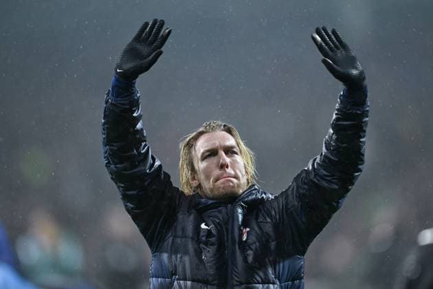 Sport Themen der Woche KW51 Sport Bilder des Tages 19.12.2023, Fussball, Bundesliga, 16. Spieltag Saison 2023 2024, SV Werder Bremen - RB Leipzig, Emil Forsberg (RB Leipzig) bedankt sich bei den Fans für die Unterstützung. xRHR-FOTO TKx *** 19 12 2023, Football, Bundesliga, Matchday 16 Season 2023 2024, SV Werder Bremen RB Leipzig, Emil Forsberg RB Leipzig thanks the fans for their support xRHR PHOTO TKx Copyright: RHR-FOTOx RHR-FOTO TK