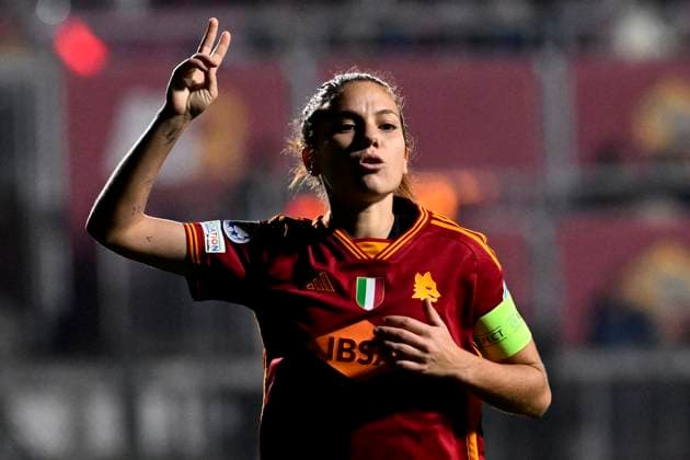 Manuela Giugliano of AS Roma gestures during the Women Champions League group stage C match between AS Roma and Paris Saint Germain at tre fontane stadium, Rome (Italy), December 20th, 2023. andreaxstaccioli