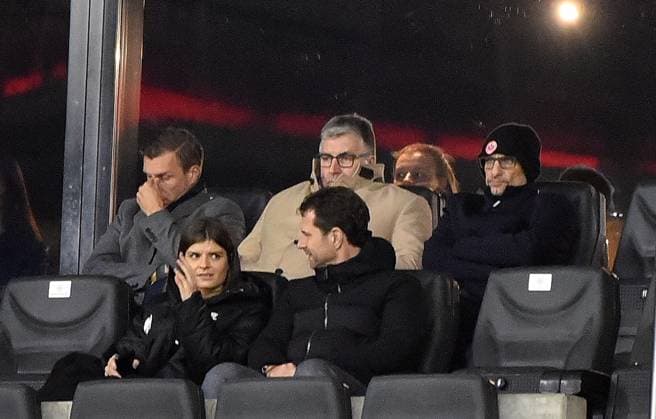 21.12.2023, xhbx, Fussball Champions League Frauen, Eintracht Frankfurt Frauen - SL Benfica Lissabon emspor, v.l. Markus Krösche (Sportchef Eintracht Frankfurt), Axel Hellmann (Vorstandssprecher Eintracht Frankfurt Fussball AG) (DFL DFB REGULATIONS PROHIBIT ANY USE OF PHOTOGRAPHS as IMAGE SEQUENCES and or QUASI-VIDEO) Frankfurt am Main
