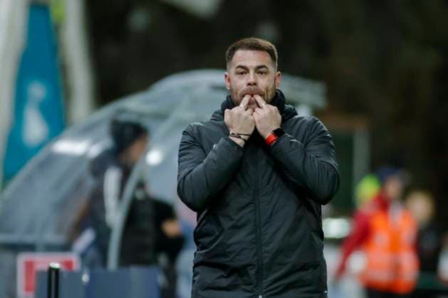 Fu?ball, Frauen, CL, SK Brann Bergen - Olympique Lyon Fotball Champions League kvinner, Brann - Lyon Bergen 20231221. Branns trener Martin Ho i aksjon pa sidelinjen under kampen i gruppespillet i Champions League mellom Brann og Lyon pa Asane Arena. Foto: Paul S. Amundsen NTB Bergen Norge EDITORIAL USE ONLY. RESTRICTED USE FOR BETTING COMPANIES Ref:_SPOtk3b9yUVY-g.jpg  Copyright: xPaulxS.xAmundsenx xNTBx