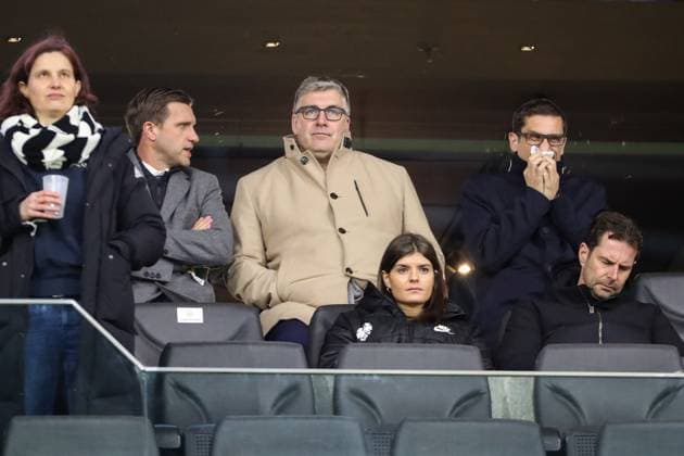 UWCL - Eintracht Frankfurt - Benfica Lissabon am 21.12.2023 im Deutsche Bank Park in Frankfurt Sportvorstand Markus Krösche Kroesche Krosche und Axel Hellmann (Frankfurt)