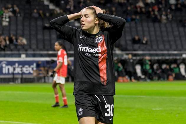 UWCL: Eintracht Frankfurt - Benfica Lissabon, Deutsche Bank Park, Frankfurt, 21.12.2023 Carlotta Wamser (Eintracht Frankfurt 30), Eintracht Frankfurt - Benfica Lissabon, Frankfurt, Deutsche Bank Park, 21.12.2023 Copyright: xBEAUTIFULxSPORTS Gawlikx