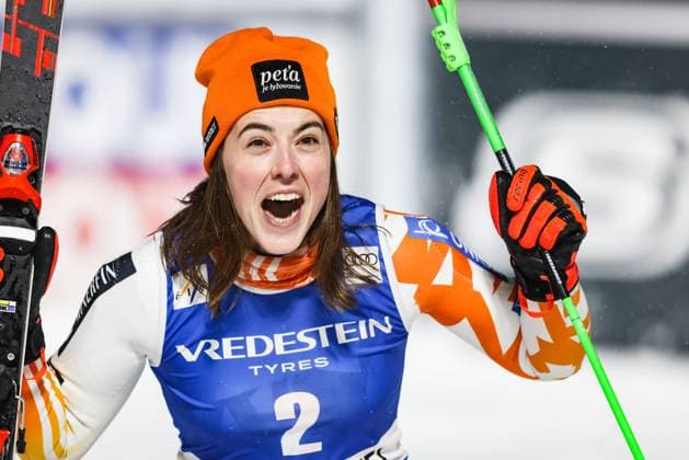 Bilder des Jahres 2023, Sport 12 Dezember Sport Themen der Woche KW51 Sport Bilder des Tages ALPINE SKIING - FIS WC Courchevel COURCHEVEL,FRANCE,21.DEC.23 - ALPINE SKIING - FIS World Cup, night slalom, ladies. Image shows the rejoicing of Petra Vlhova (SVK).  GEPAxpictures xPatrickxSteiner