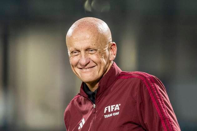 Al Ahli Sports Club JEDDAH, SAUDI ARABIA - DECEMBER 21: Pierluigi Collina smiles during the Saudi Legends and World Legends match at Al Ahli Sports Club on December 21, 2023 in Jeddah, Saudi Arabia. (Photo by Richard Callis SPP ) (Richard Callis SPP) Copyright: xRichardxCallisx xSPPx spp-en-RiCaSp-RC3_FIFA legends_22Dec2023_RIC-8576