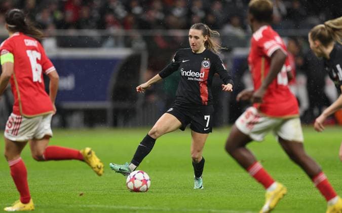 21.12.2023, Fussball Frauen UEFA Womens Champions League UWCL, Eintracht Frankfurt - SL Benfica Lissabon, emonline, emspor, v.l., Lara Prasnikar (Eintracht Frankfurt) DFL DFB REGULATIONS PROHIBIT ANY USE OF PHOTOGRAPHS AS IMAGE SEQUENCES AND OR QUASI-VIDEO. xdcx Copyright: HMBxMedia
