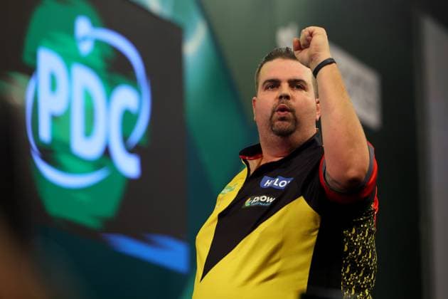 Bilder des Jahres 2023, Sport 12 Dezember Sport Themen der Woche KW51 Sport Bilder des Tages 21st December 2023, Alexandra Palace, London, England; 2023 24 PDC Paddy Power World Darts Championships Day 7 Evening Session; Gabriel Clemens celebrates the win against Man Lok Leung  ActionPlus12589486 ShaunxBrooks
