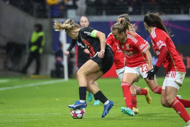 21.12.2023, xusrbx, Fussball Champions League Frauen, Eintracht Frankfurt Frauen - SL Benfica Lissabon emspor, v.l. Tanja Pawollek (Eintracht Frankfurt, 31), Andreia Norton (Benfica Lissabon, 17), Anna Gasper (Benfica Lissabon, 23), (DFL DFB REGULATIONS PROHIBIT ANY USE OF PHOTOGRAPHS as IMAGE SEQUENCES and or QUASI-VIDEO) Frankfurt am Main