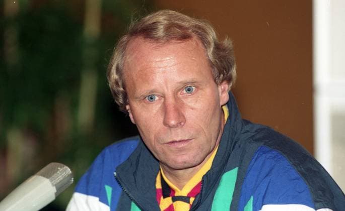 21.09.94 DFB Training Deutschland, Duisburg, 21.09.1994, Fussball, DFB Nationalmannschaft Training: Berti Vogts (Trainer). *** 21 09 94 DFB Training Germany, Duisburg, 21 09 1994, Soccer, DFB National Team Training Berti Vogts Trainer