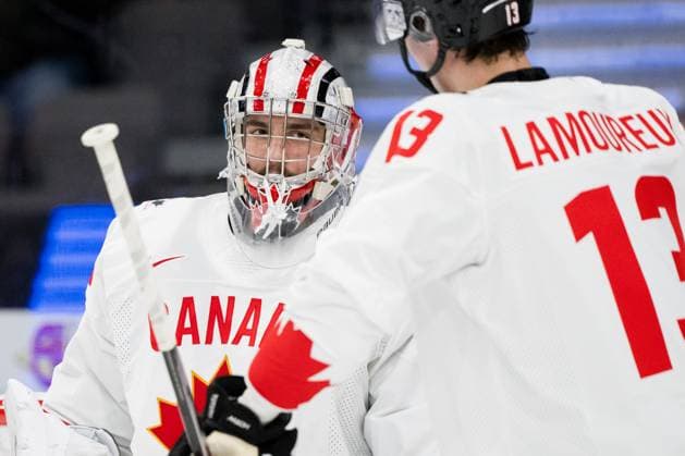 231226 Goaltender Mathis Rousseau of Canada during the 2024 IIHF World Junior Championship game between Finland and Canada on December 26, 2023 in Gothenburg. Photo: Carl Sandin BILDBYRAN kod CS CS0473 ishockey Ice hockey, Eishockey jvm junior-vm u20 2024 iihf world junior championship world juniors finland canada kanada 1 bbeng bbauto Copyright: CARLxSANDIN BB231226CS026