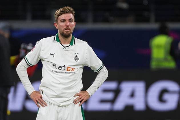 1. Bundesliga - Eintracht Frankfurt - Borussia Mönchengladbach am 20.12.2023 im Deutsche Bank Park in Frankfurt Christoph Kramer (Borussia Mönchengladbach 23) unzufrieden, enttäuscht, enttaeuscht, niedergeschlagen